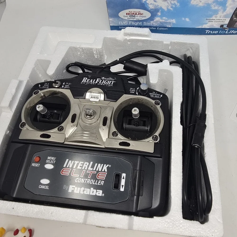RealFlight InterLink Elite Controller by Futaba, USB controller w/ Real Flight 7